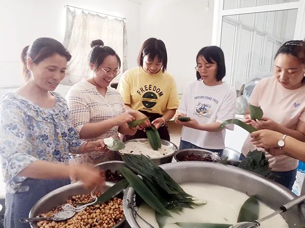 粽子飄香 塞滿幸福 | 騰飛鑄鋼祝大家端午節(jié)安康！